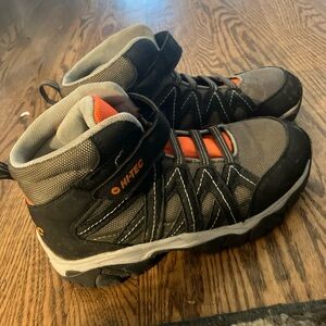 Hi-Tec Ravus Blast Mid Hiking  Youth Boys Grey Casual Boots CH80093Y-RBV Size 3